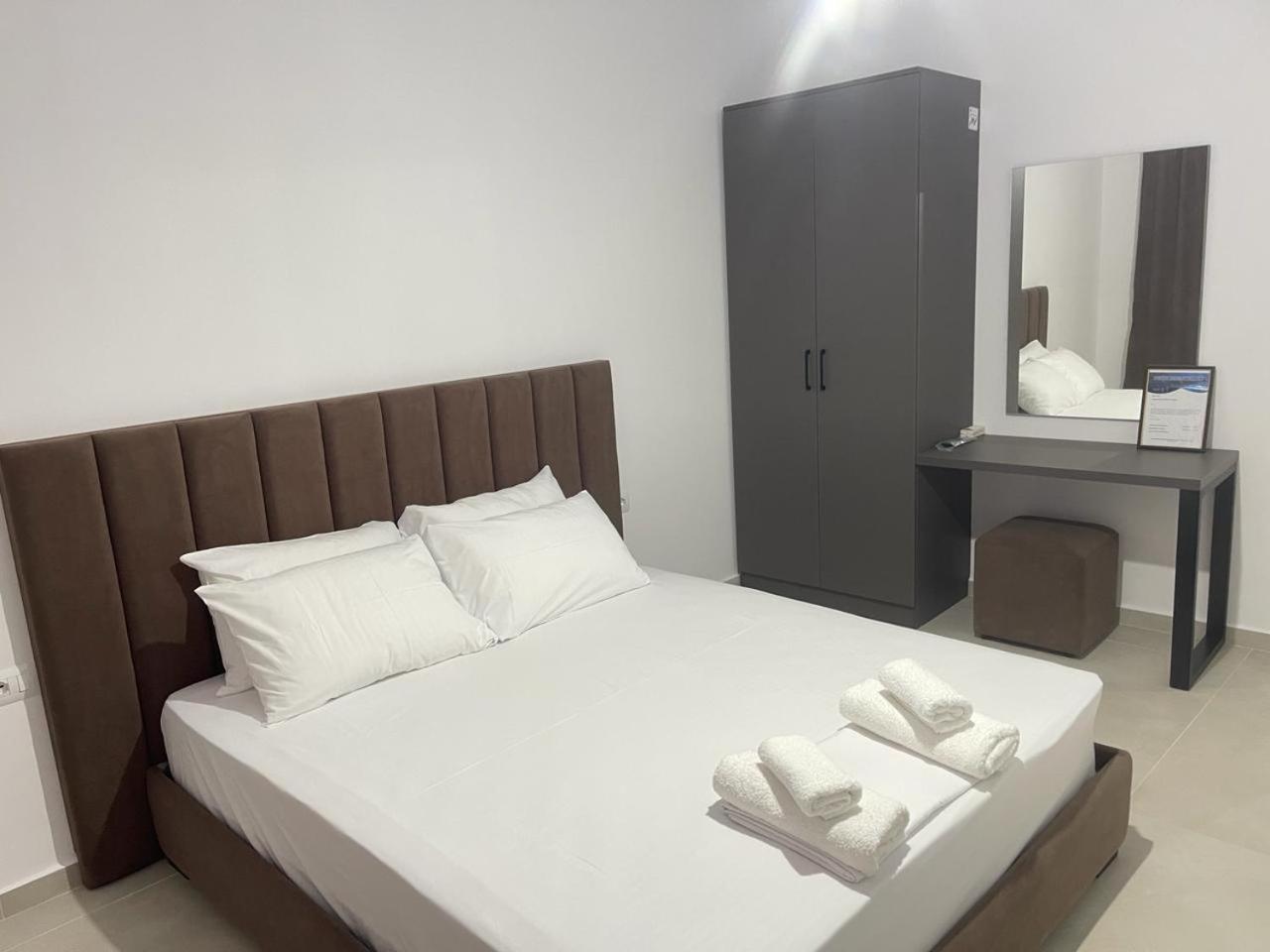 Sunrose Residences Sarandë Eksteriør billede