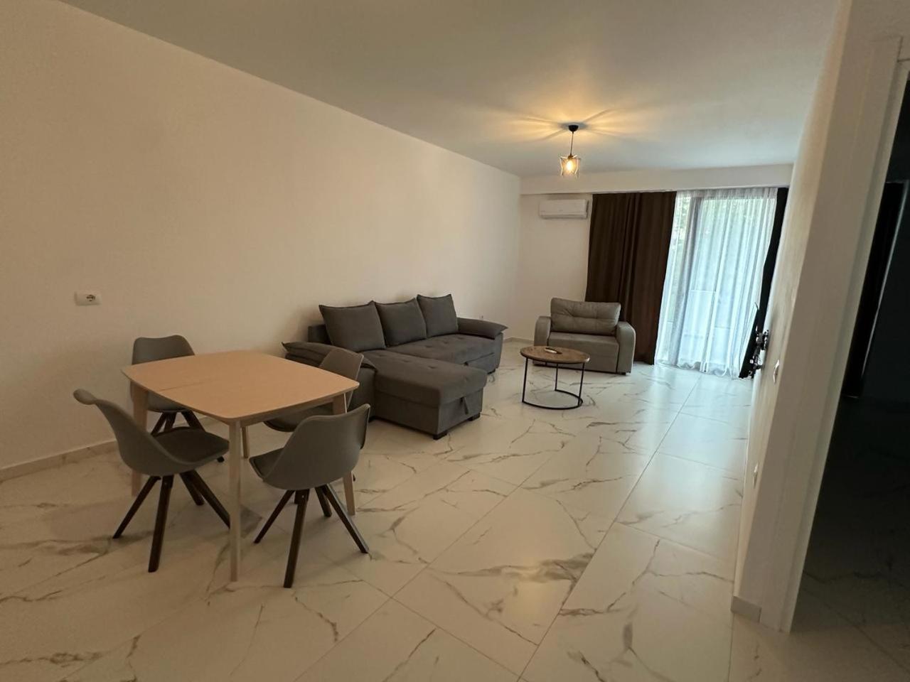 Sunrose Residences Sarandë Eksteriør billede