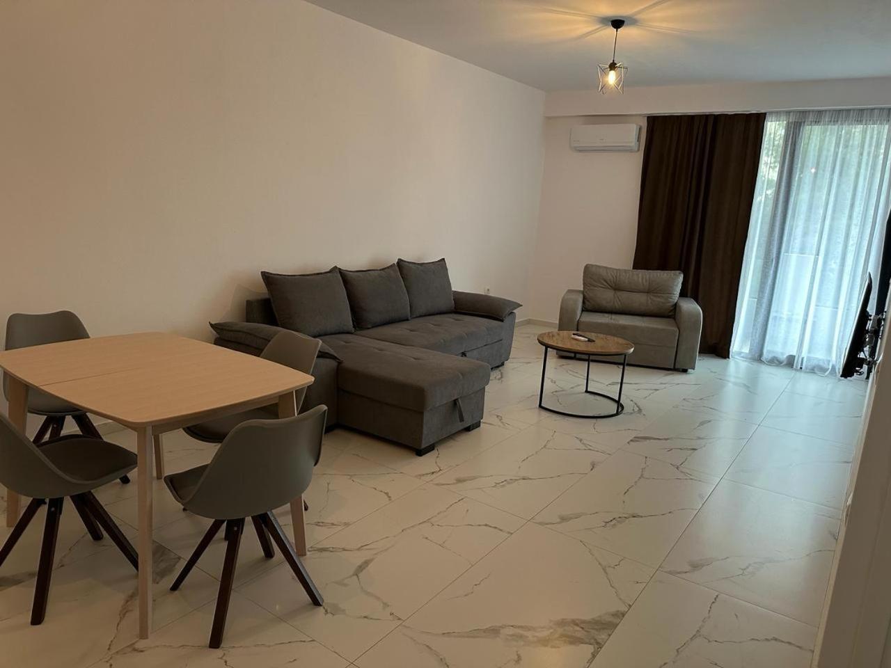 Sunrose Residences Sarandë Eksteriør billede