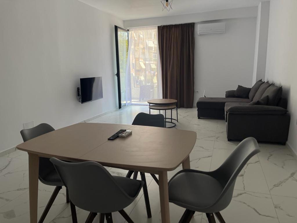 Sunrose Residences Sarandë Eksteriør billede
