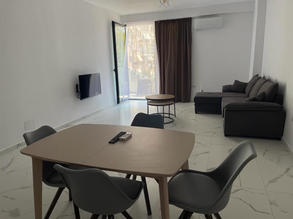 Sunrose Residences Sarandë Eksteriør billede