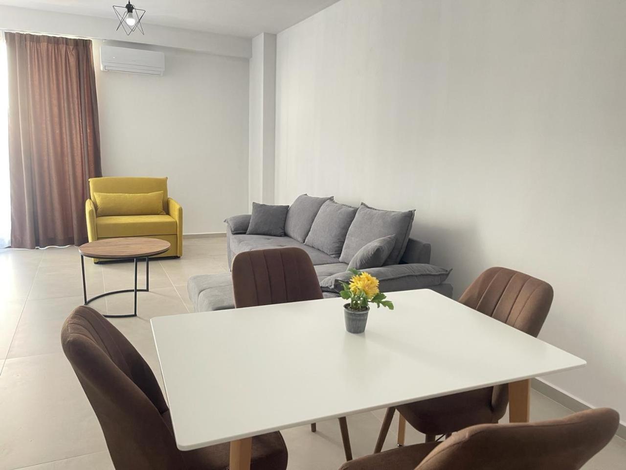 Sunrose Residences Sarandë Eksteriør billede